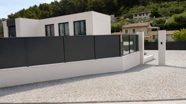 Cache-vue en métal · Villa
