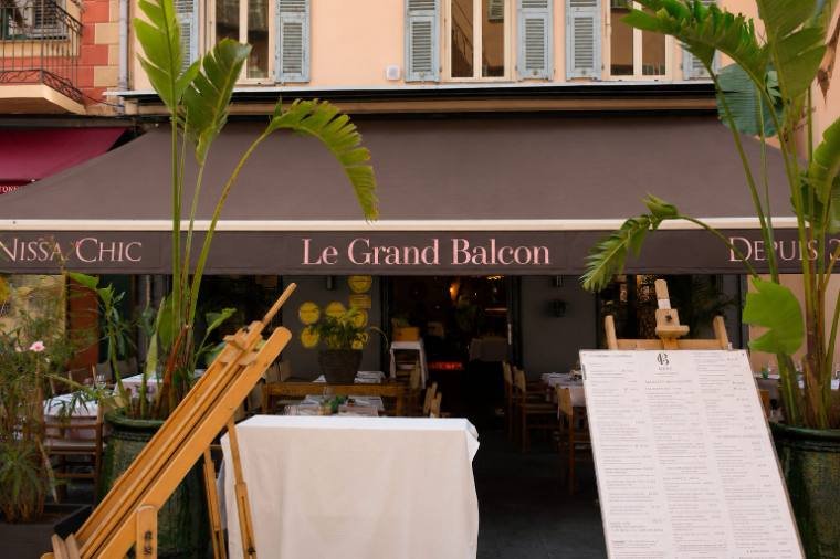 Store banne sur-mesure — Le Grand Balcon