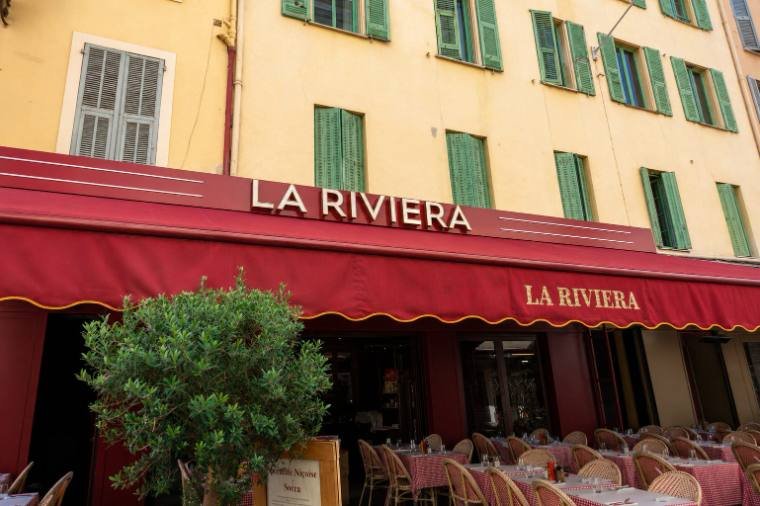 Store banne · La Riviera