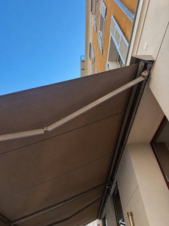 Store banne · Hôtel Posidonia